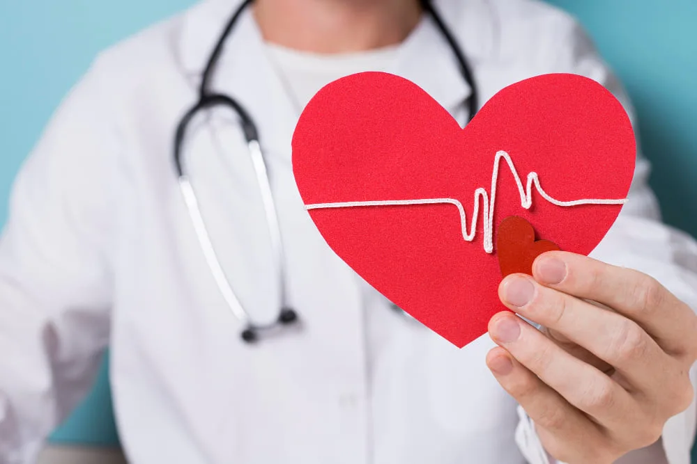 Kardiologia w Mil-Med – kiedy warto skontrolować serce po infekcji?